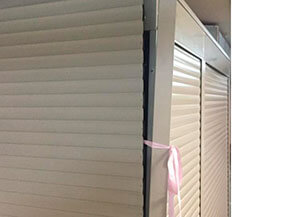 металлический шкаф